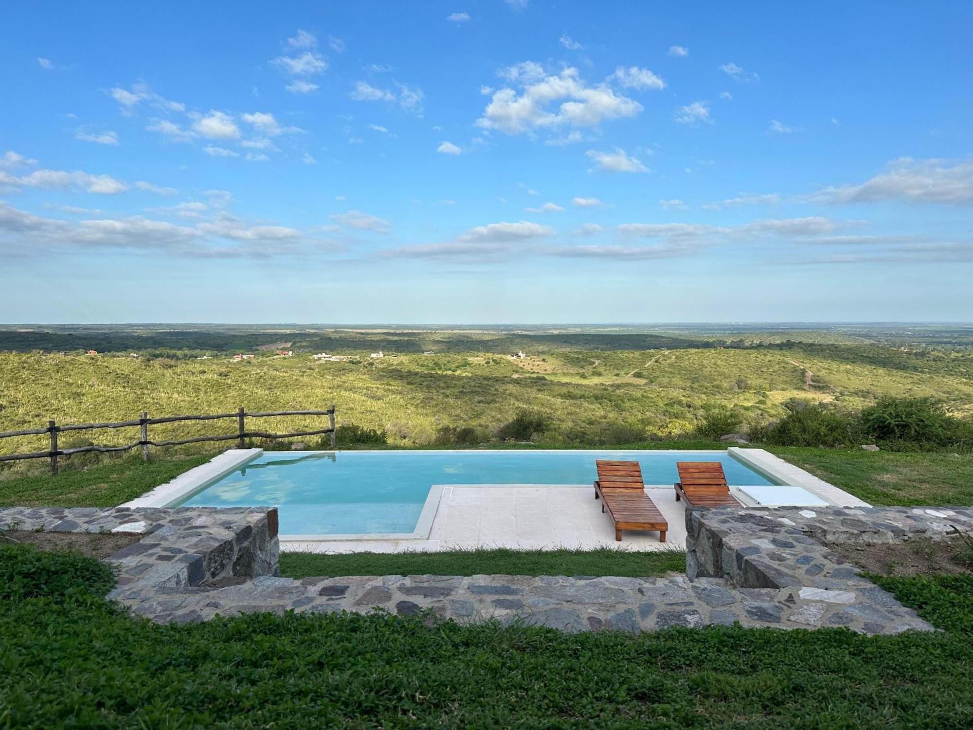 Chalet Casa En Ascochinga B.° Cerrado. Sierras De